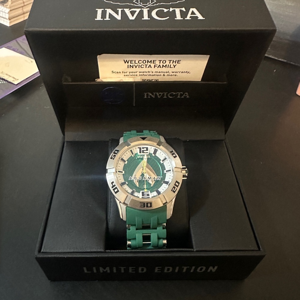 DC Comics Aquaman Men Watch - Picture 4 of 4